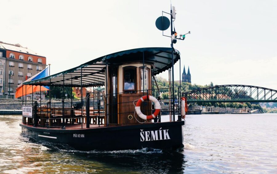 Real life in Prague - Easy Walk from Vysehrad to Vyton - Vyšehrad Castle & Park: scenic views without the tourist squeeze
