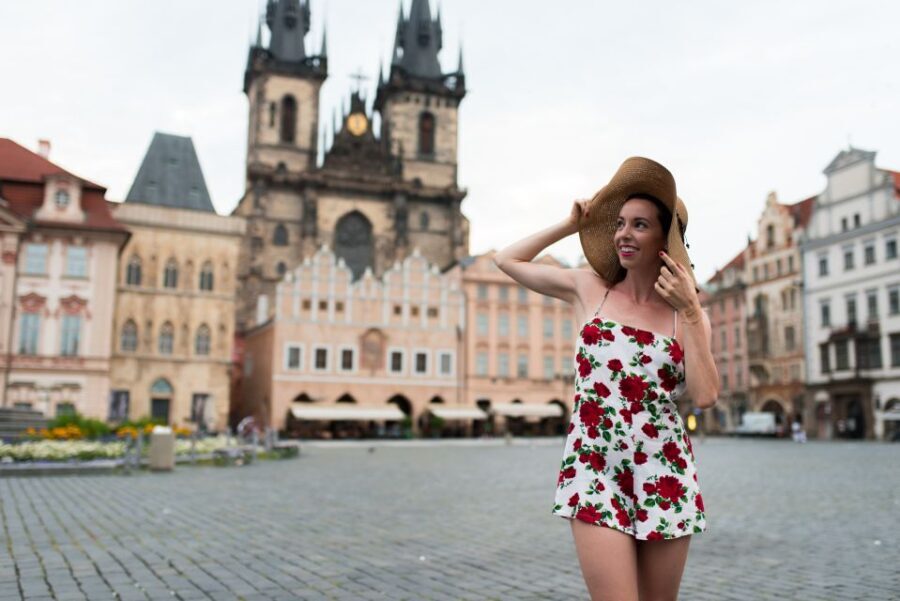 Romantic Photoshoot Experience for Couples in Prague - The photos: pro angles, high-resolution edits, and a 48-hour digital gallery