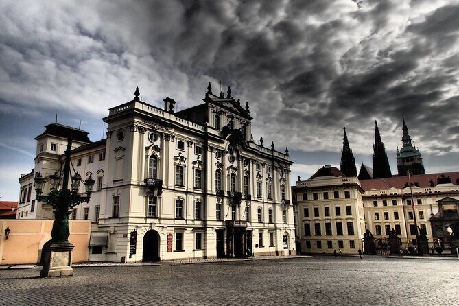 Saint Vitus Cathedral and Hidden Gems of Prague Castle - St. Vitus Cathedral and St. George’s Basilica: where Prague’s art fits together