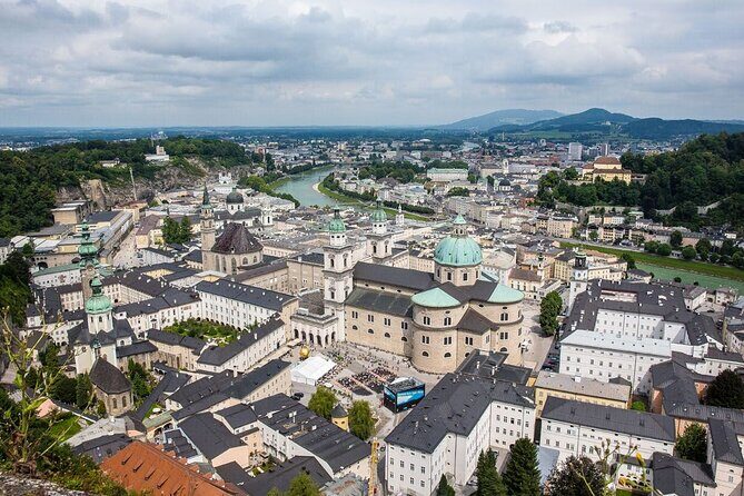 Salzburg Private Day Tour from Prague with transfers and guide - Should You Book This Prague-to-Salzburg Private Tour?