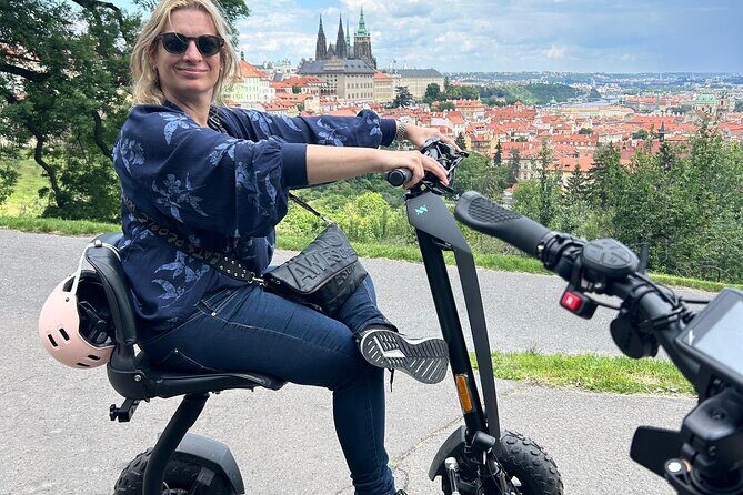 Scooter tours to Prague Castle and views. - Charles Bridge in a Manageable 5-Minute Window