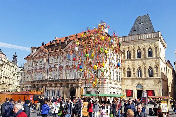 Small Group Prague Old Town and Jewish Quarter Walking Tour - Meeting Staroměstské nám. 12 and Getting Oriented Fast