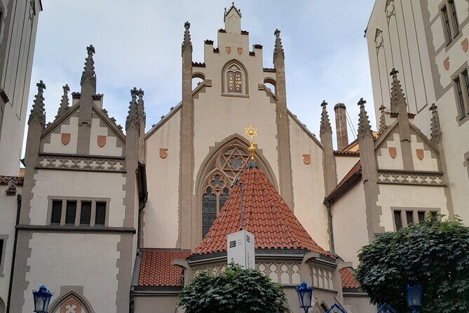 Small-Group Tour through the History of Jewish Prague - Where to meet, when it starts, and how to fit it into day 1