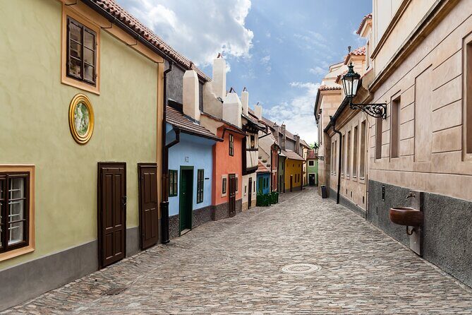 St Vitus Cathedral and Prague Castle Private Walking Tour - St Vitus Cathedral: Golden Gate to Wenceslas Chapel
