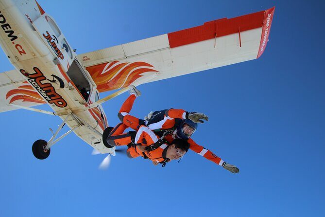 Tandem Skydiving in Prague - Tandem Jump with transfers! - The landing: certificate, t-shirt, and the day’s final checklist