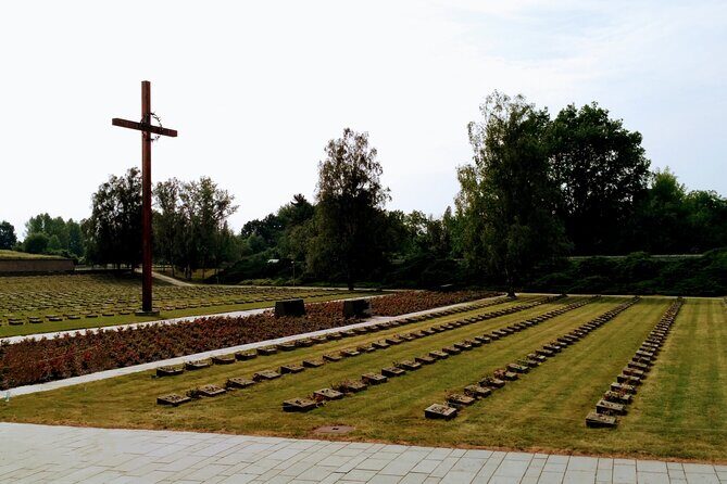 Terezin: Private Half-Day Tour from Prague - Mala Pevnost (Small Fortress): prison rooms, showers, and executions