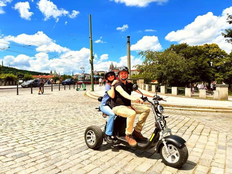 The best Trike Bike Prague city tour - Starting at Maltézské náměstí and the quick test drive
