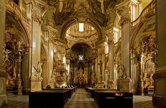 The essentials of Prague - Old Town alleys and Charles Bridge: the walk that teaches you to see