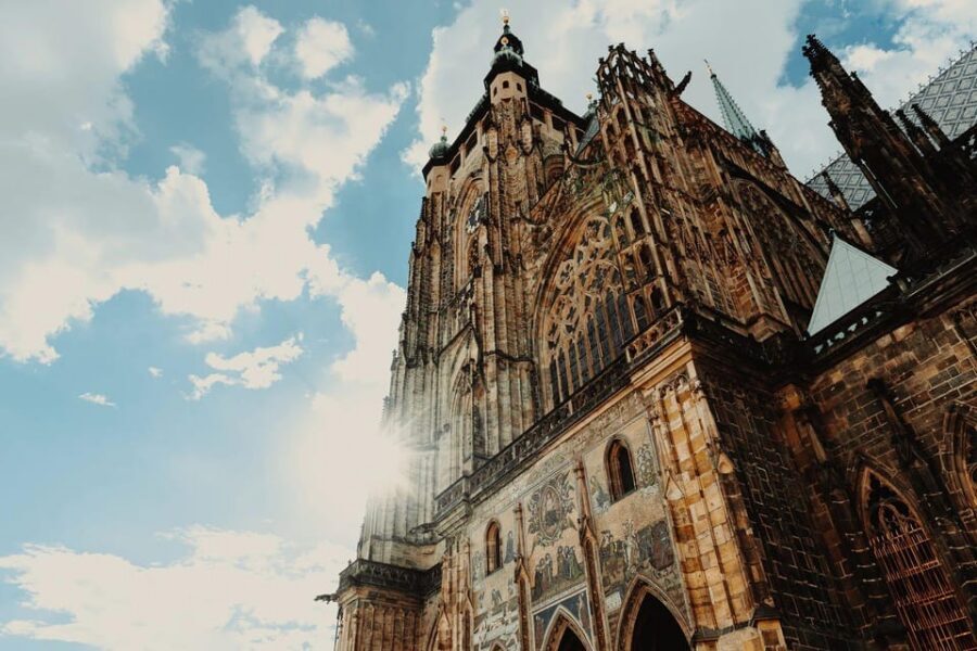 Tour of Prague Castle in italian language ticket included - What the included ticket and Italian guide are really worth