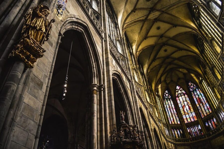 Tour of Prague Castle in italian language ticket included - Basilica of St. George: oldest church stop on the route