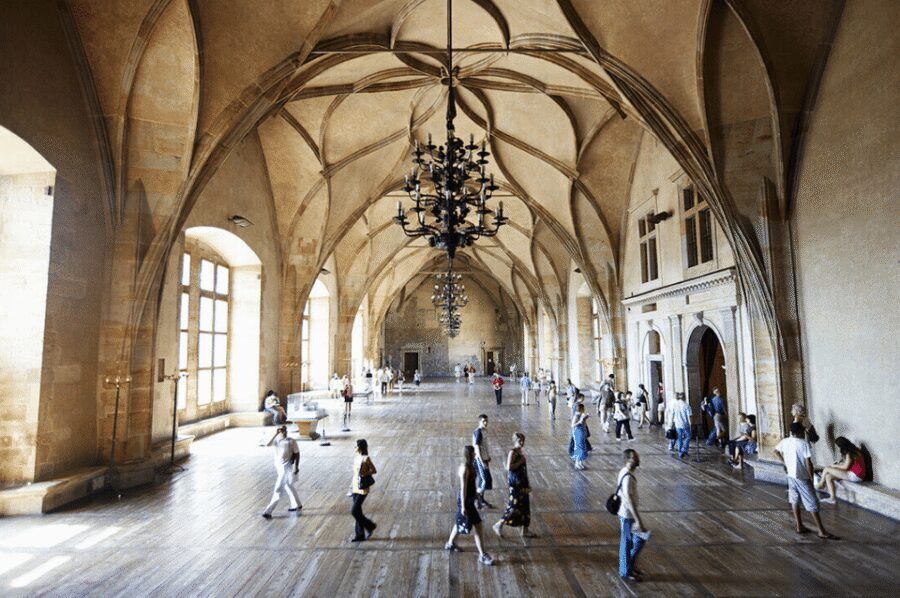 Tour of Prague Castle in italian language ticket included - Practical fit: who should book (and who shouldn’t)