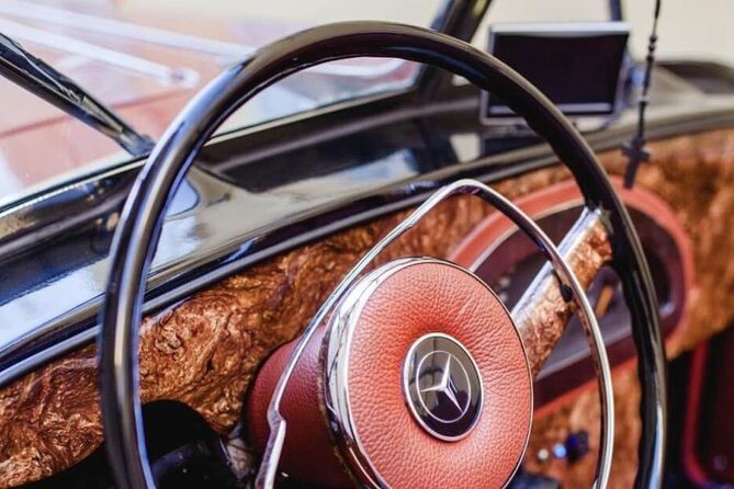 Vintage Cars Prague - Grand City Tour 150min / 1-6 pers. 2,5hrs - Mozart and Don Giovanni in Prague’s famous theatre setting