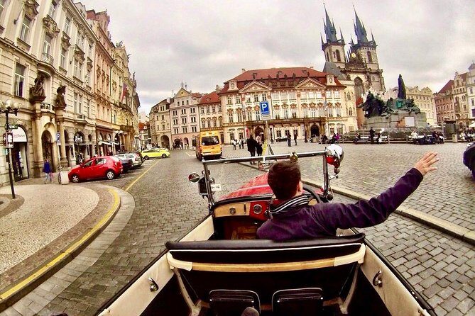 Vintage Cars Prague - Sightseeing Tour 90min / 1-6 pers. - Why the driver matters more than you think