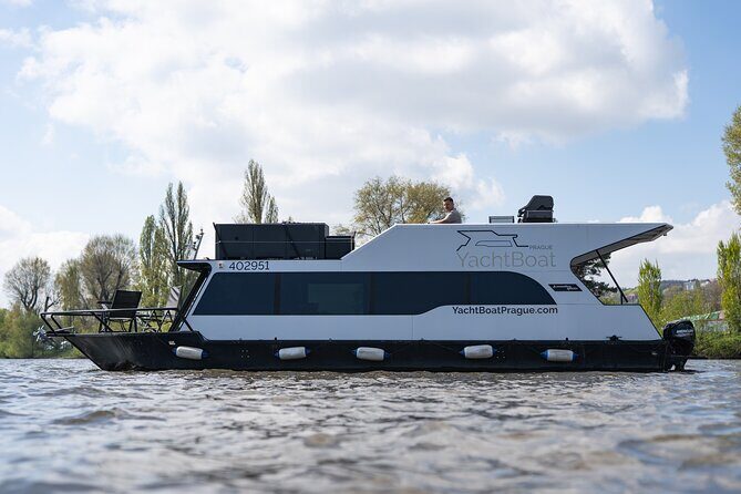 VIP Prague YachtBoat ONE Experience: All-You-Can-Drink - Where You Meet the YachtBoat ONE and How to Start Easy