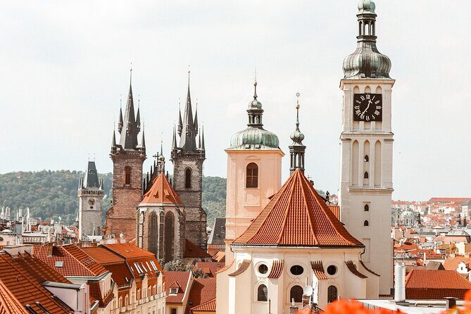 VIP Tour: Professional photos - You and Prague Best Monuments - How Many Photos You Get (And What Retouching Really Means)