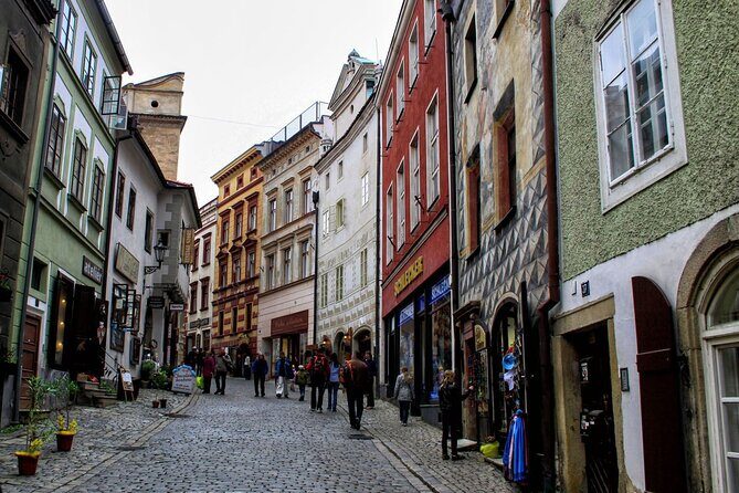 Walking private guided tour in Cesky Krumlov with local certified guide - How the guide makes the town make sense (without a script)