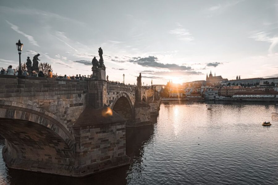 Walking tour of Prague in french: Old Town & Charles Bridge - Meeting point on Celetná 601/5: get oriented before you start