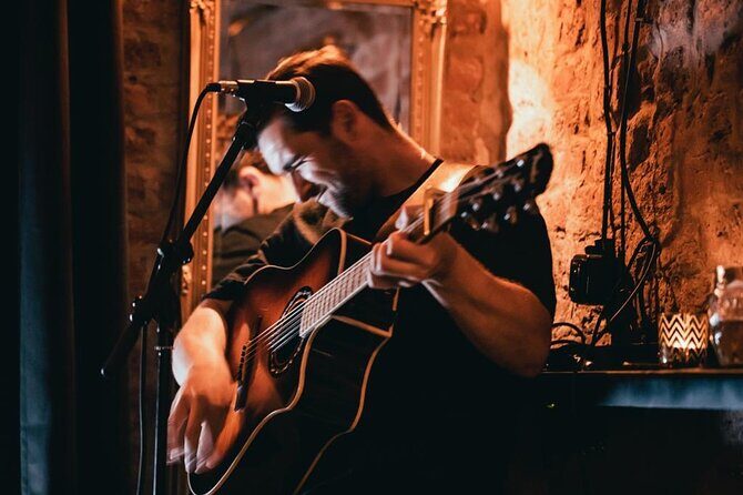 Wednesday Night Live Music and Cocktails Ticket in Kontakt Bar - Key highlights at Kontakt Bar
