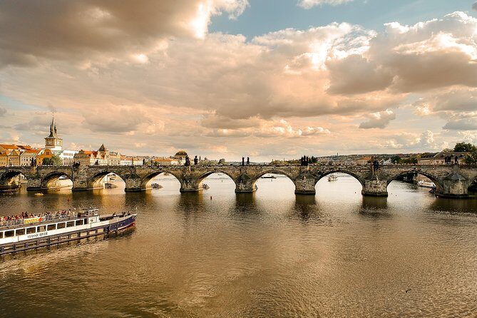 Welcome to Prague - Private Tour with Licensed Guide - Key Highlights You’ll Actually Feel on the Street