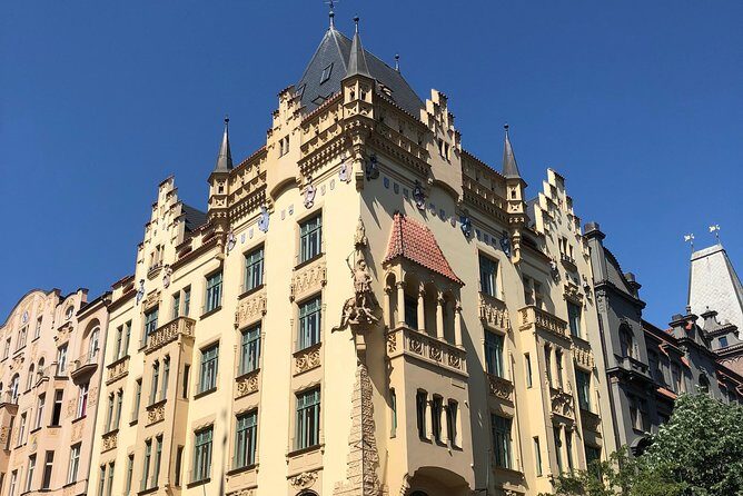 Welcome to Prague - Private Tour with Licensed Guide - The Former Entrance to the Old Town and the 1918 Story