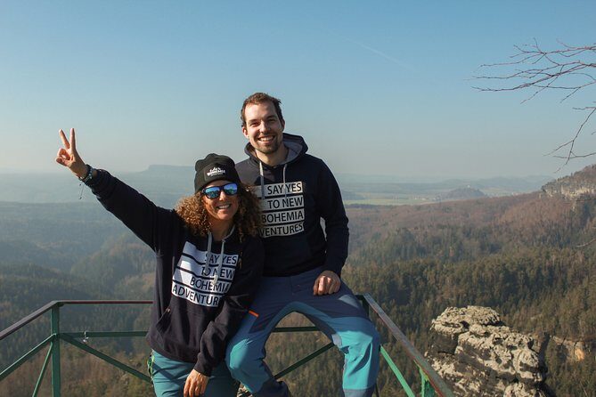 Winter Fairytale The BEST of Bohemian & Saxon Switzerland Hiking Tour - Food and Warm Breaks: Lunch, Afternoon Tea, and the Comfort Factor