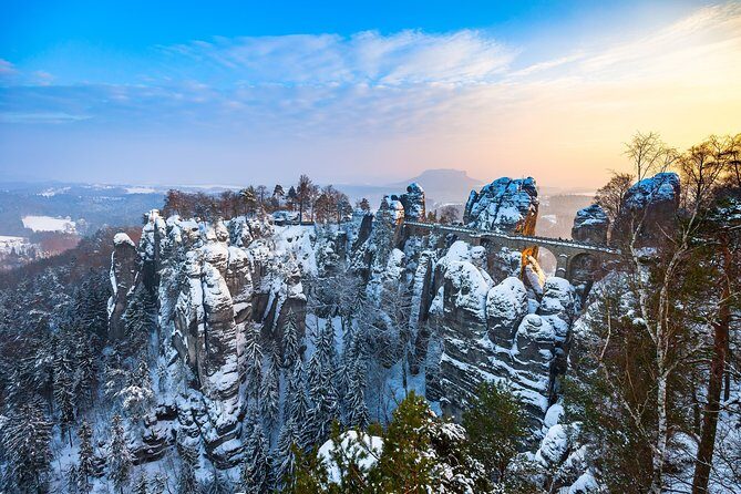 Winter Fairytale The BEST of Bohemian & Saxon Switzerland Hiking Tour - Sokolí hnízdo and the Winter Viewpoints on the Czech Side