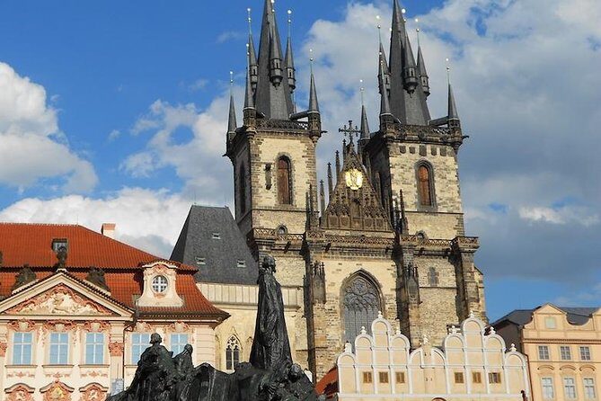 Your own guide for Old Town Highlights and Secrets Tour - Staroměstské náměstí: where the stories start